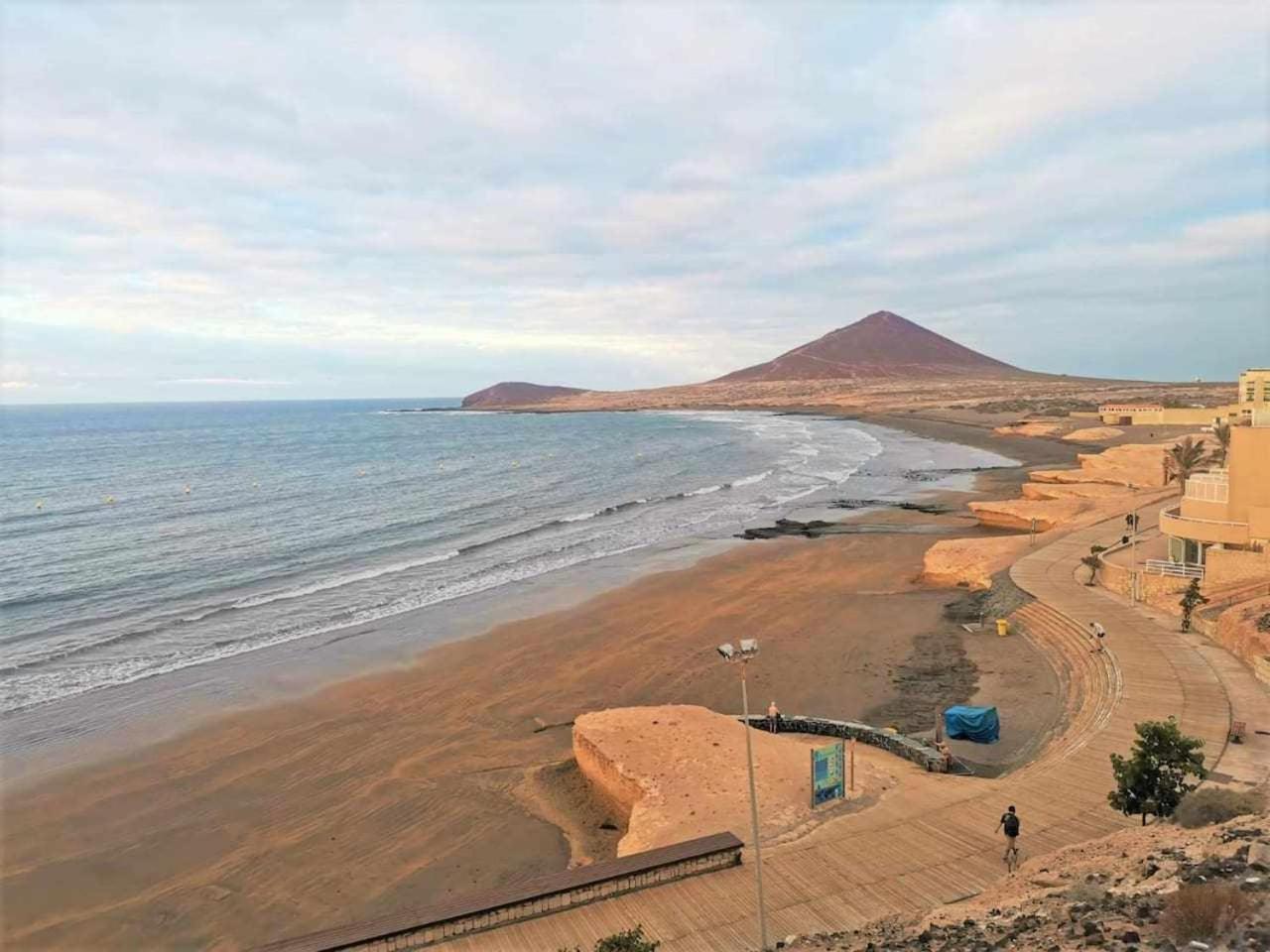 Apartamento Rentenerife Sand & Sea El Medano Luaran gambar